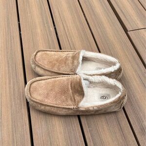 UGG Men's Brown Loafers with Plush Lining
